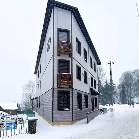 Ξενοδοχείο Berloga Pylypets *