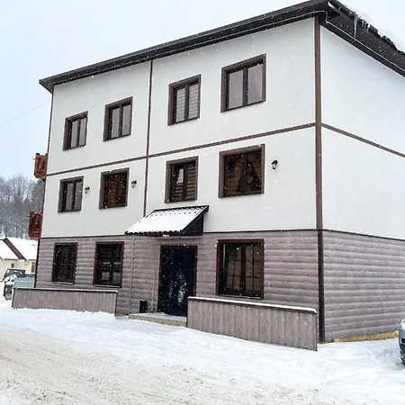 Szálloda Berloga Pylypets Fülöpfalva